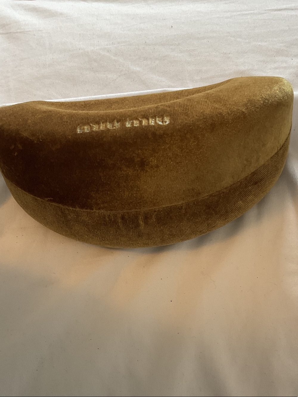 Miu Miu Olive Velvet Sunglasses Case - Picture 4 of 4